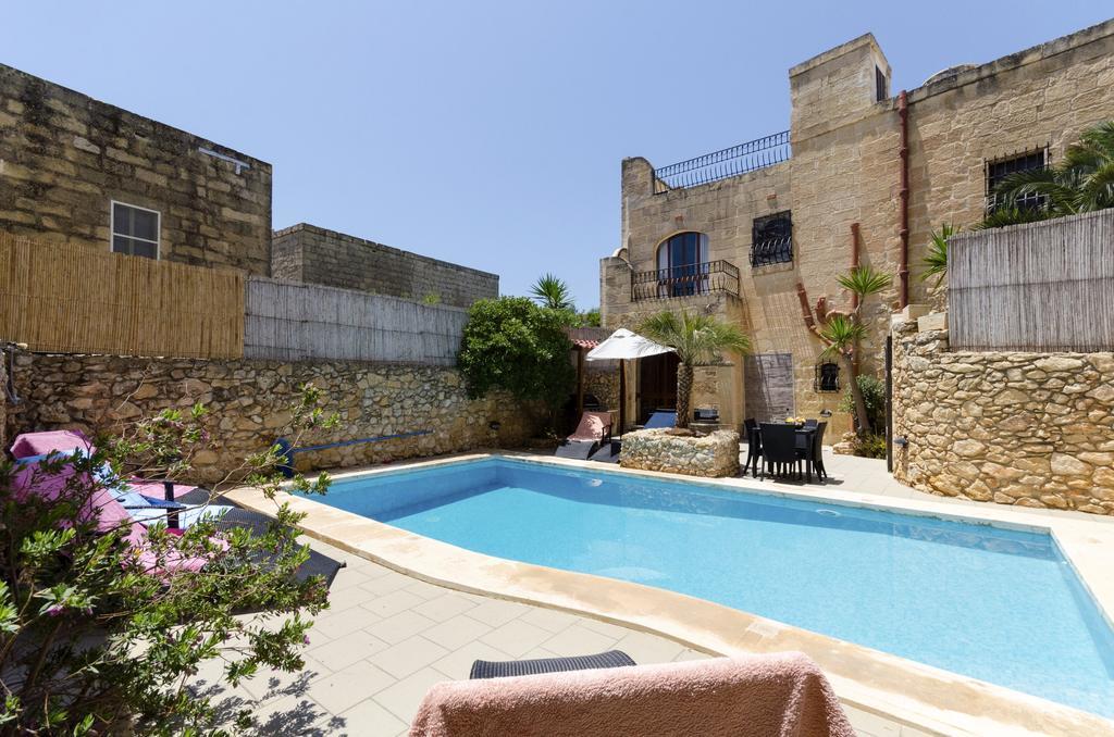 Ta'Peppa Villa Xagħra Rum bild